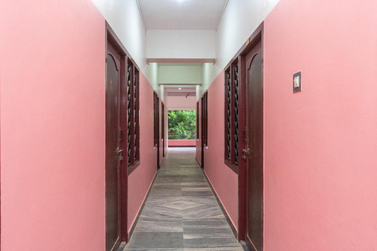 Oyo 16692 Atchaya Rooms Thanjavur Exterior photo
